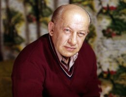 Евгений Евстигнеев: творческий путь и скандальная личная жизнь легендарного актера