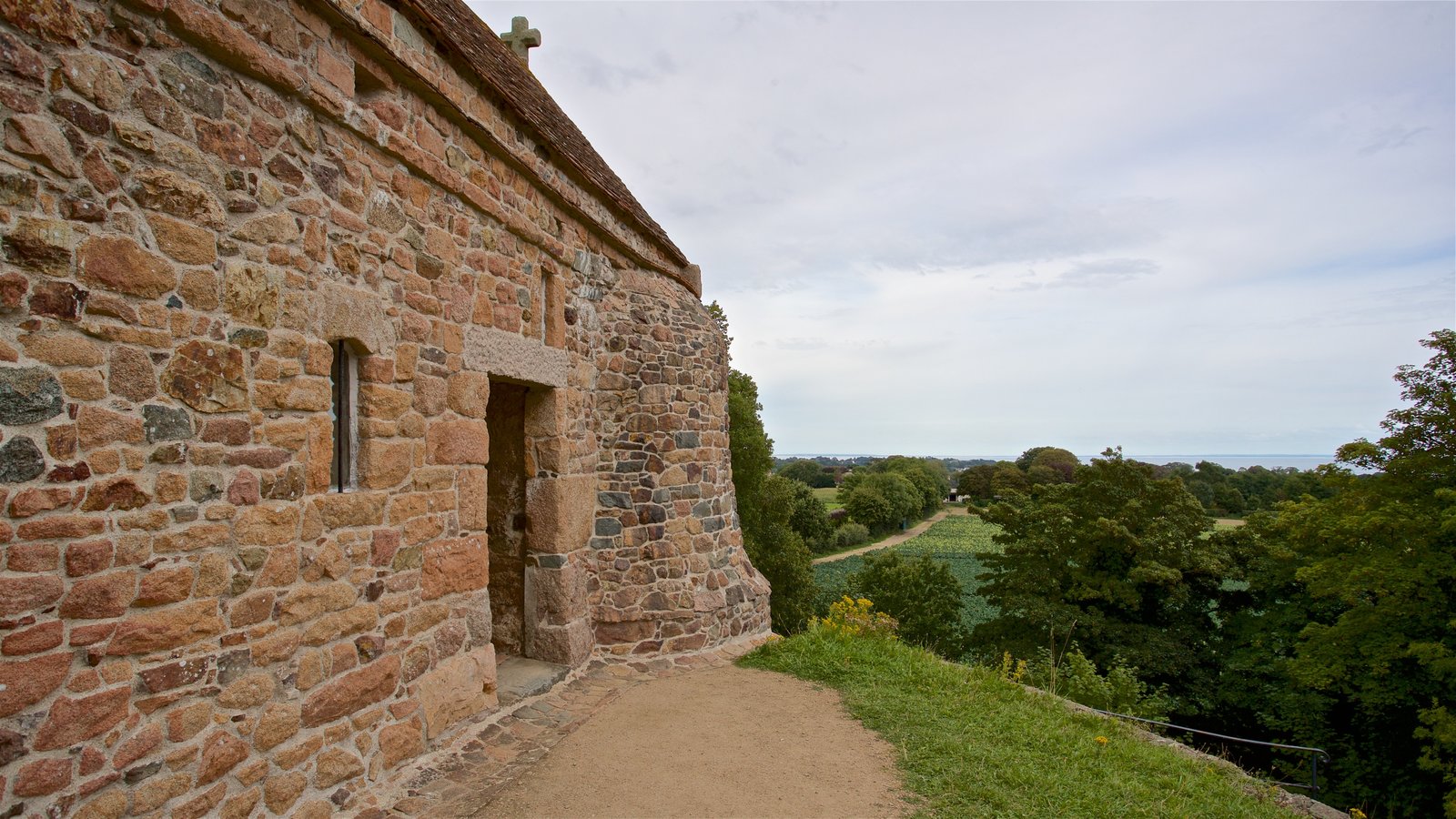  La Hougue Bie, Jersey