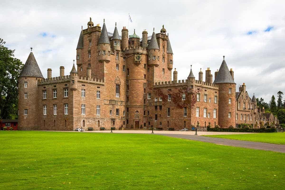 Glamis Castle (Angus, Scotland)