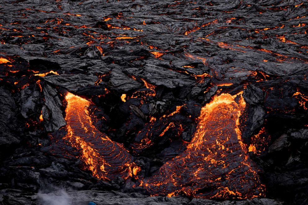 30 active volcanoes in Iceland